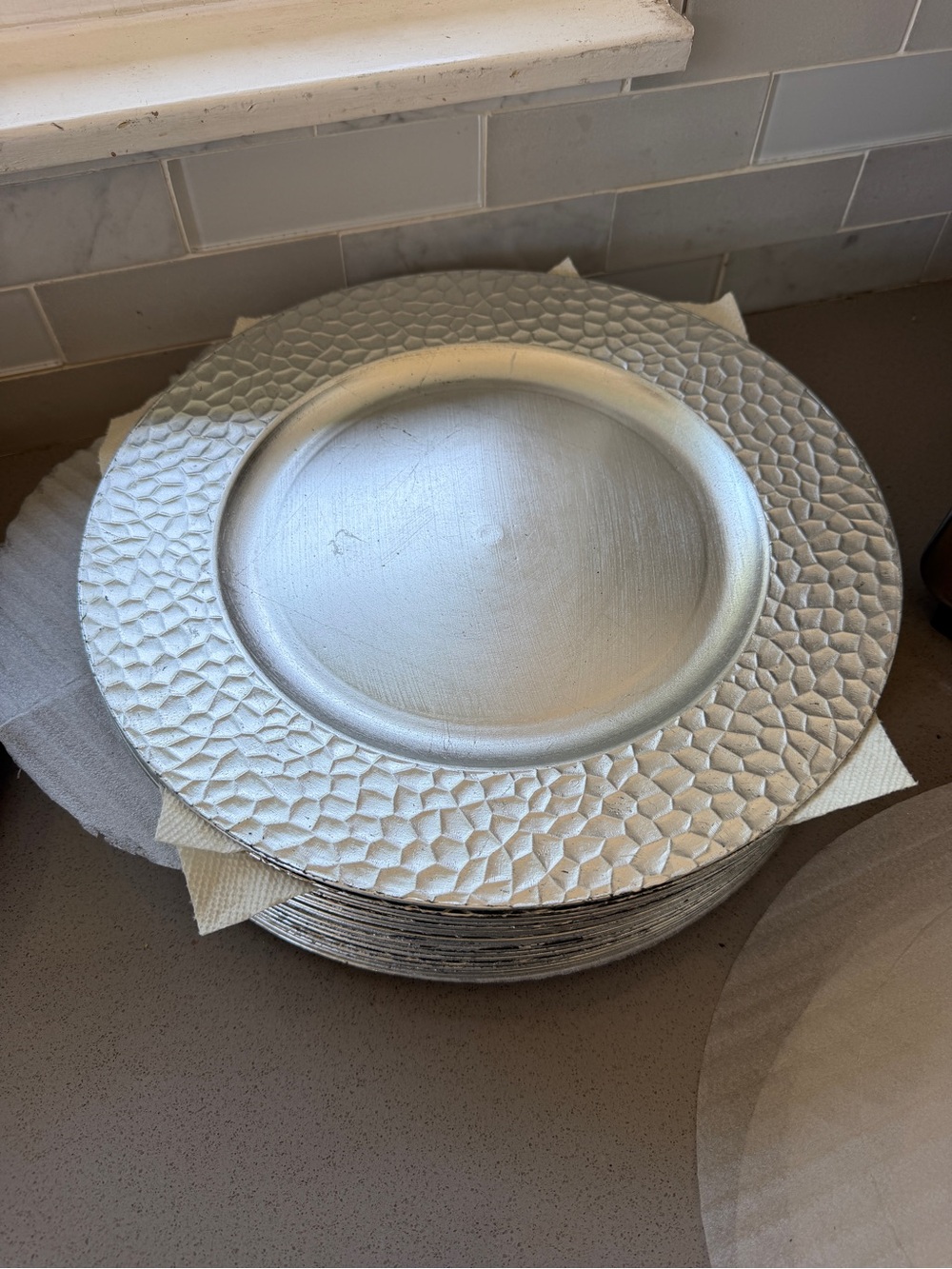 Silver Textured Charger Plate - Elegant Home Dining Accent 18 Plates 13”D